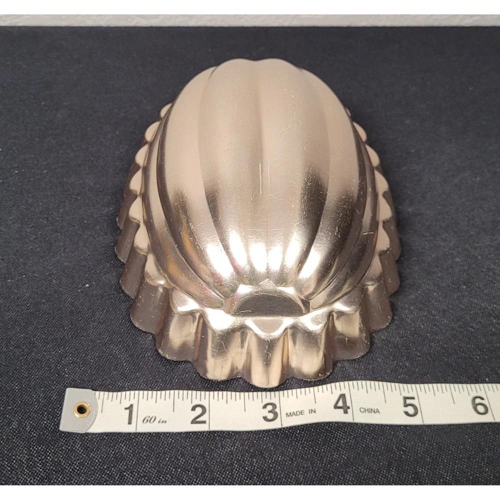 VTG 70s Copper-Tone Scalloped Oval Melon Fluted Gelatin Mold Wall Hanging Decor